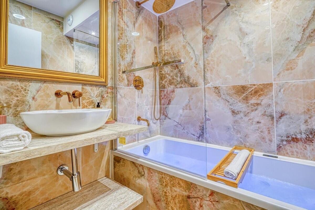 Melody Suite In Paris Courbevoie Exterior foto